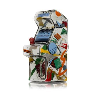 Arcade Bong Hemper con forma de máquina recreativa, decoración geométrica multicolor y joystick rojo