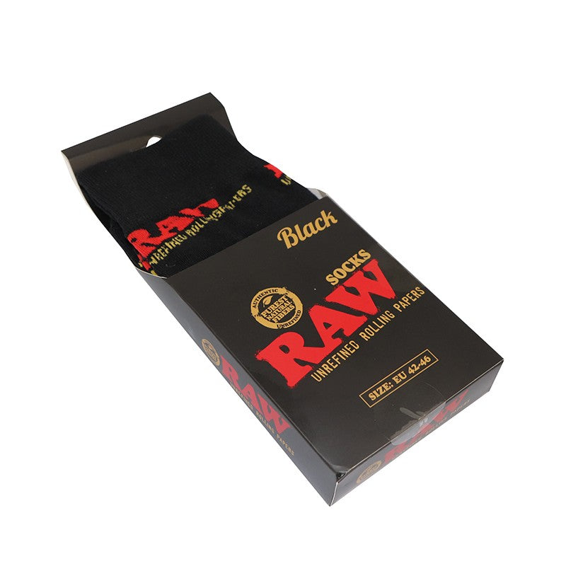 RAW Calcetines Black caja frontal negra con logo RAW Socks Black y talla EU 42-46