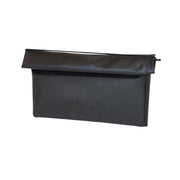 Bolsa negra RAW por RYOT Flat Pack con solapa plegada