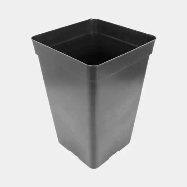 Macetas Negras Cuadradas